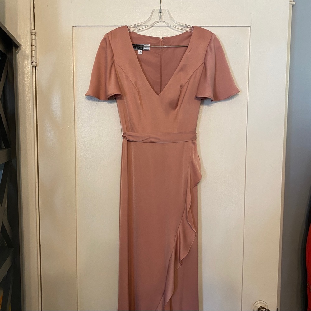 NWOT Flutter Sleeve Crepe Satin Ruffle Bridesmaid Gown Desert Coral David’s - Picture 2 of 7